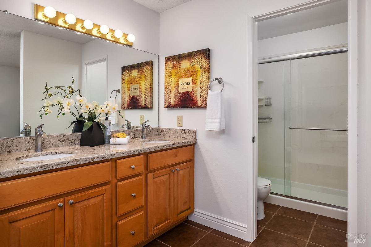 Detail Gallery Image 14 of 29 For 728 Walnut Ct, Novato,  CA 94945 - 4 Beds | 2/1 Baths