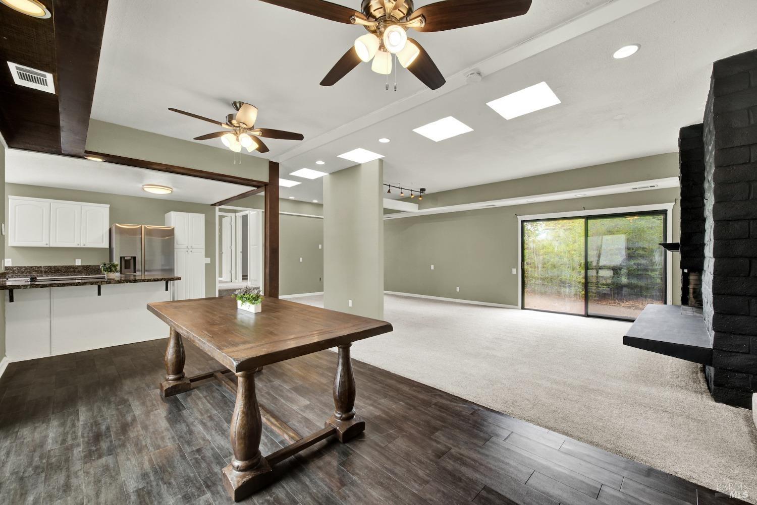Detail Gallery Image 9 of 77 For 511 Hemlock Ct, Vacaville,  CA 95688 - 3 Beds | 2 Baths