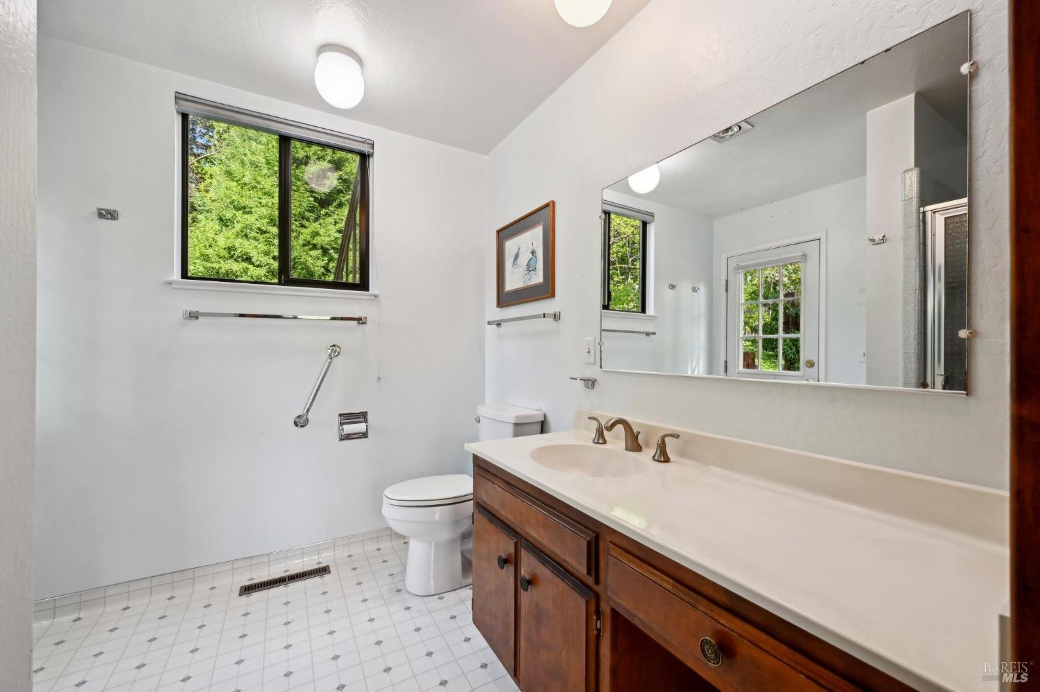 Detail Gallery Image 18 of 31 For 3369 Jaylee Dr, Santa Rosa,  CA 95404 - 4 Beds | 2/1 Baths