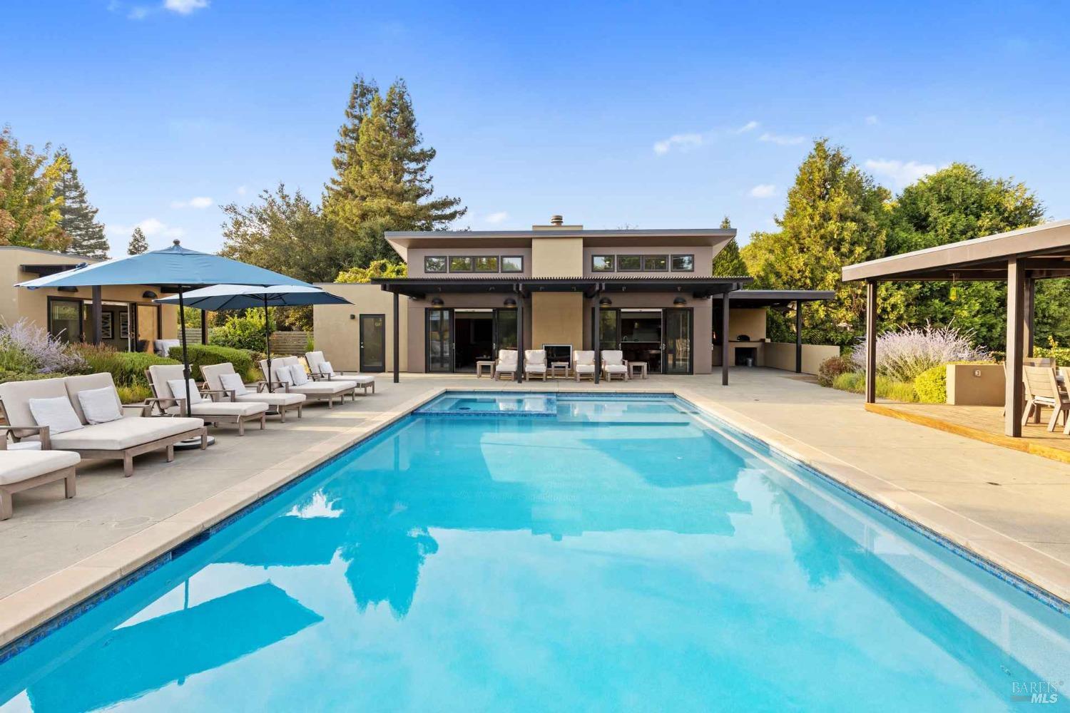 Detail Gallery Image 26 of 35 For 2252 W Dry Creek Rd, Healdsburg,  CA 95448 - 5 Beds | 5 Baths