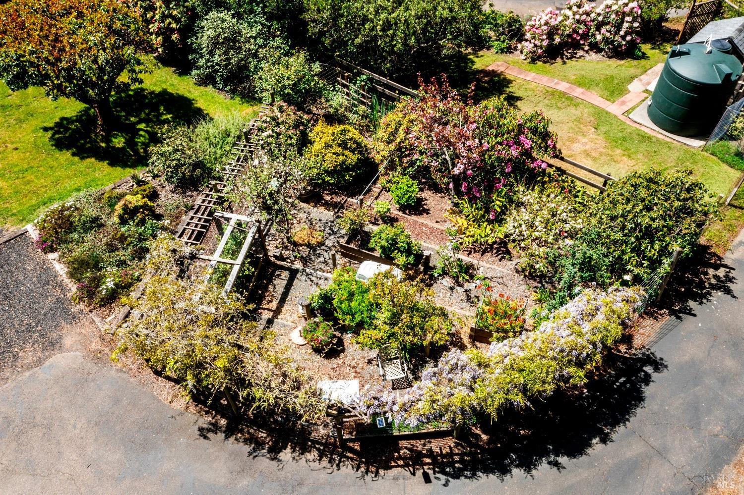Detail Gallery Image 29 of 47 For 32391 Mill Creek Dr, Fort Bragg,  CA 95437 - 3 Beds | 2 Baths