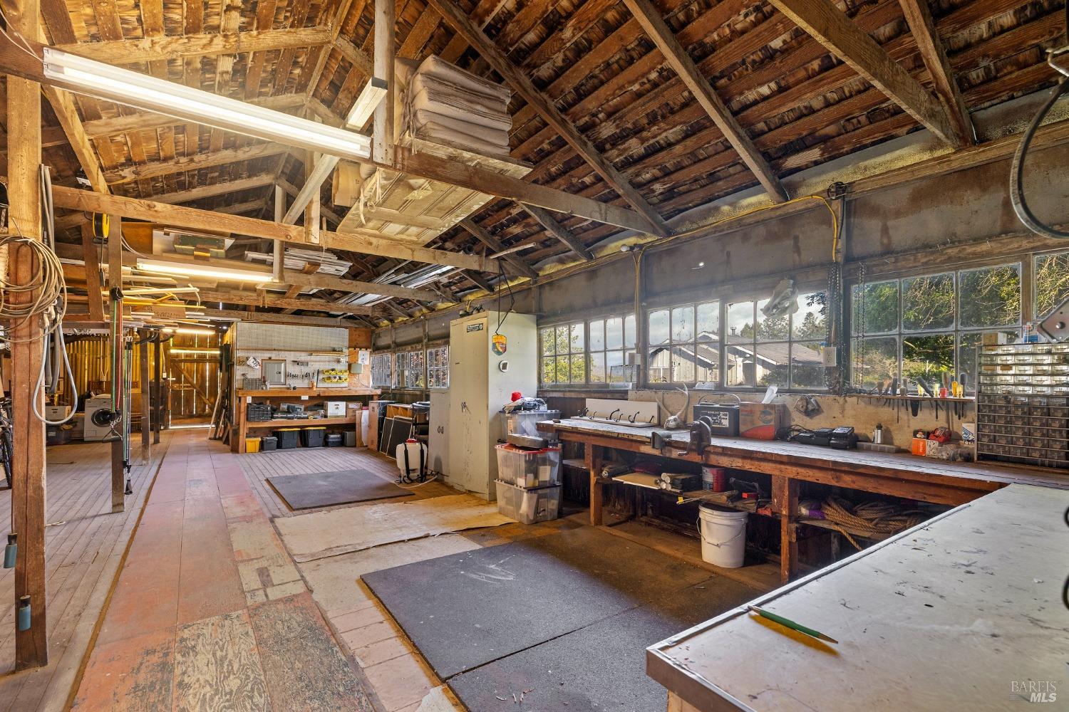 Detail Gallery Image 32 of 41 For 2855 Old Gravenstein Hwy, Sebastopol,  CA 95472 - 2 Beds | 1 Baths