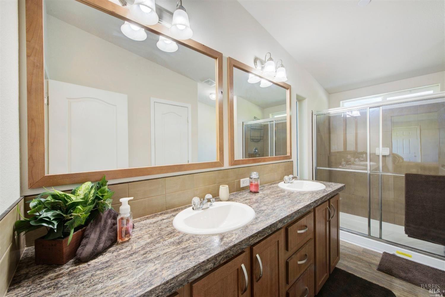 Detail Gallery Image 8 of 10 For 4353 Solano Road Rd, Fairfield,  CA 94533 - 3 Beds | 2/1 Baths