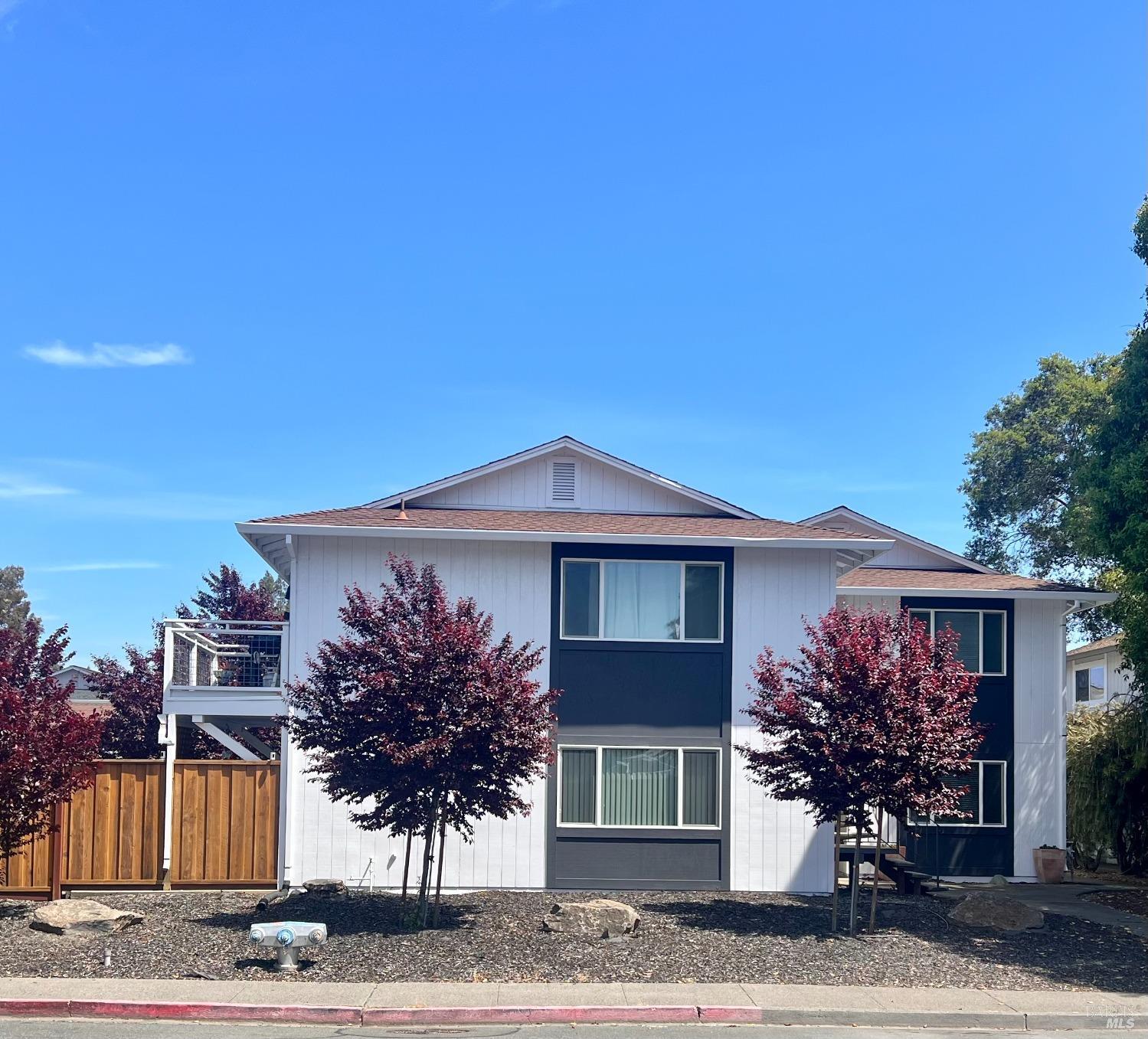 6450 Country Club Dr