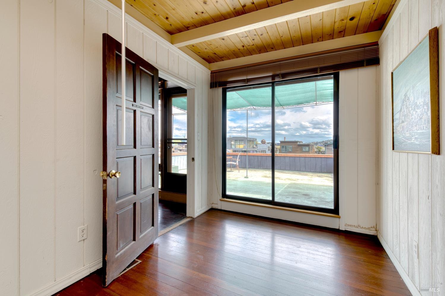 Detail Gallery Image 24 of 30 For 6 Yellow Ferry Dock Unkn, Sausalito,  CA 94965 - 2 Beds | 2 Baths