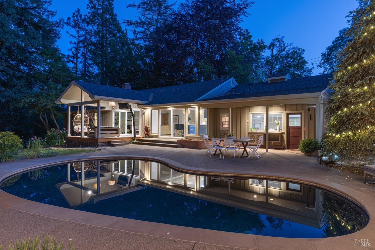 Detail Gallery Image 44 of 78 For 3180 Vichy Ave, Napa,  CA 94558 - 3 Beds | 3 Baths