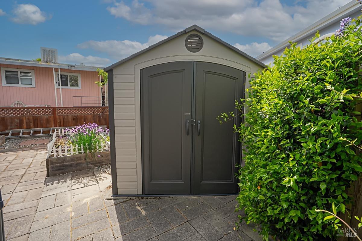 Detail Gallery Image 7 of 32 For 127 Coachman Ln 13, Santa Rosa,  CA 95404 - 2 Beds | 2 Baths