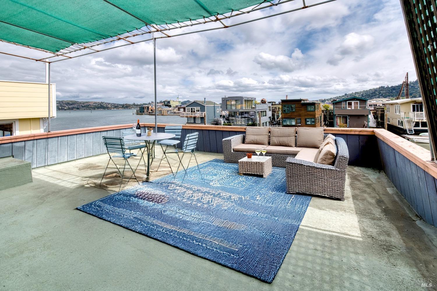 Detail Gallery Image 14 of 30 For 6 Yellow Ferry Dock Unkn, Sausalito,  CA 94965 - 2 Beds | 2 Baths