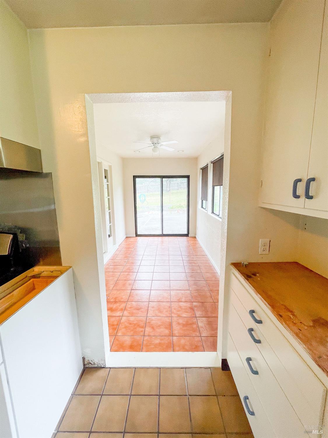 Detail Gallery Image 18 of 42 For 239 Live Oak Dr, Petaluma,  CA 94952 - 2 Beds | 1 Baths