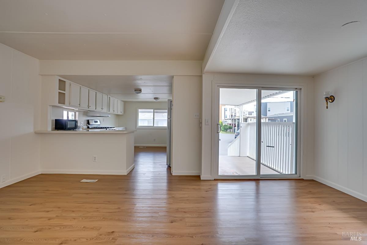 Detail Gallery Image 7 of 14 For 115 Coachman Ln 19, Santa Rosa,  CA 95404 - 2 Beds | 1 Baths