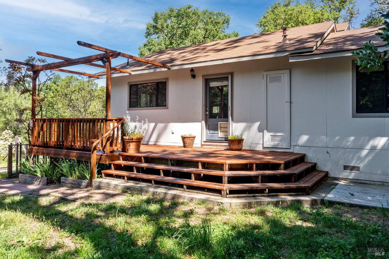 Detail Gallery Image 23 of 34 For 1875 Road B Rd, Redwood Valley,  CA 95470 - 3 Beds | 2 Baths