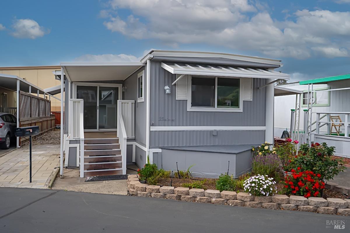 Detail Gallery Image 4 of 14 For 115 Coachman Ln 19, Santa Rosa,  CA 95404 - 2 Beds | 1 Baths