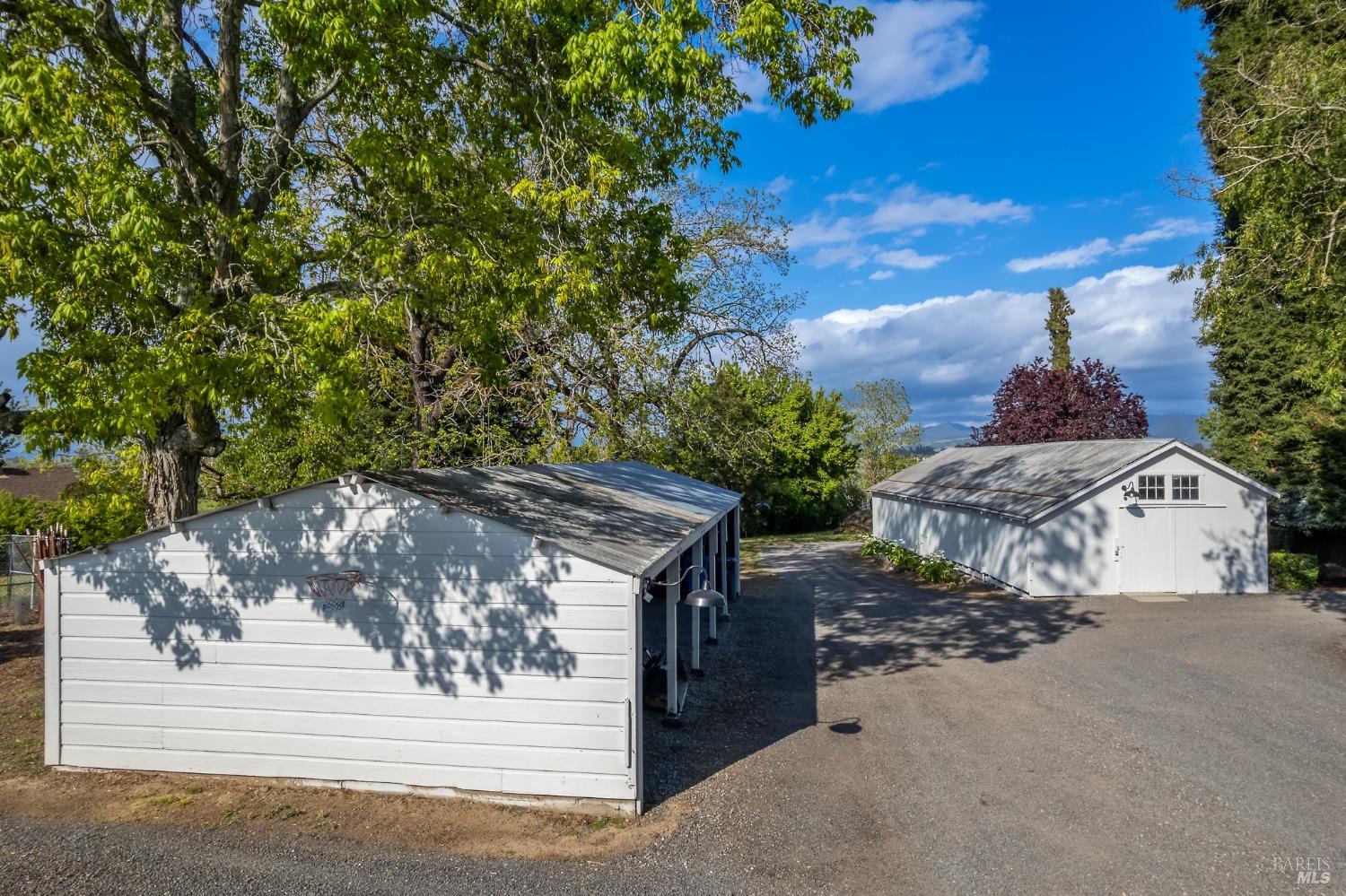 Detail Gallery Image 33 of 41 For 2855 Old Gravenstein Hwy, Sebastopol,  CA 95472 - 2 Beds | 1 Baths
