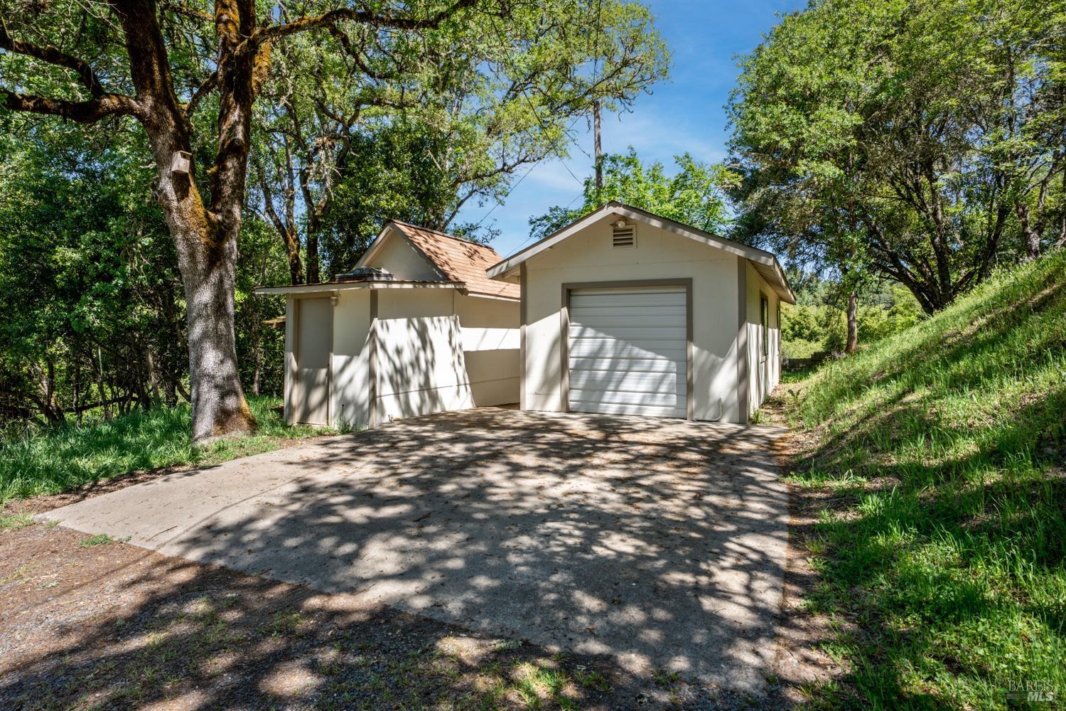Detail Gallery Image 28 of 34 For 1875 Road B Rd, Redwood Valley,  CA 95470 - 3 Beds | 2 Baths
