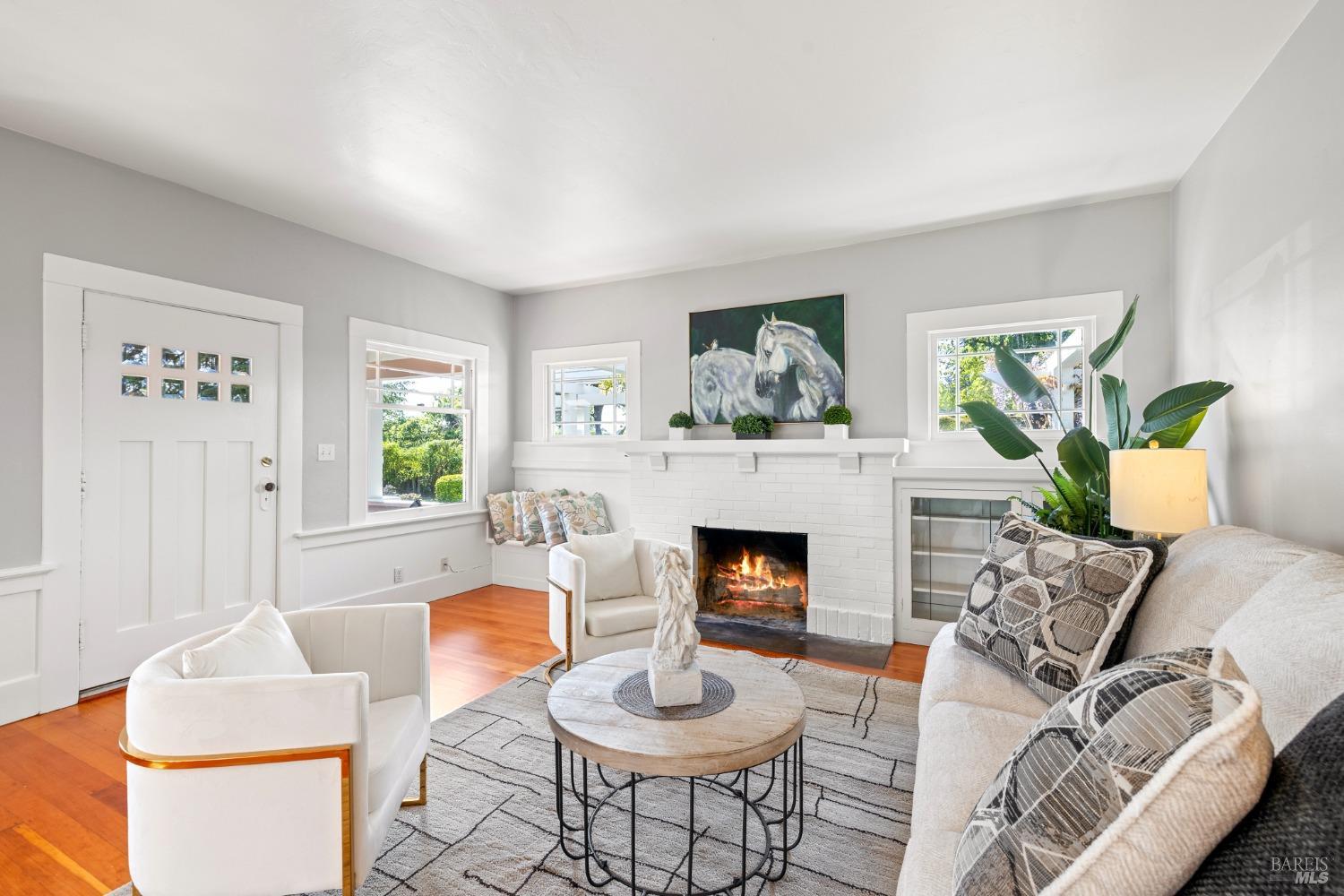 Detail Gallery Image 16 of 41 For 2855 Old Gravenstein Hwy, Sebastopol,  CA 95472 - 2 Beds | 1 Baths