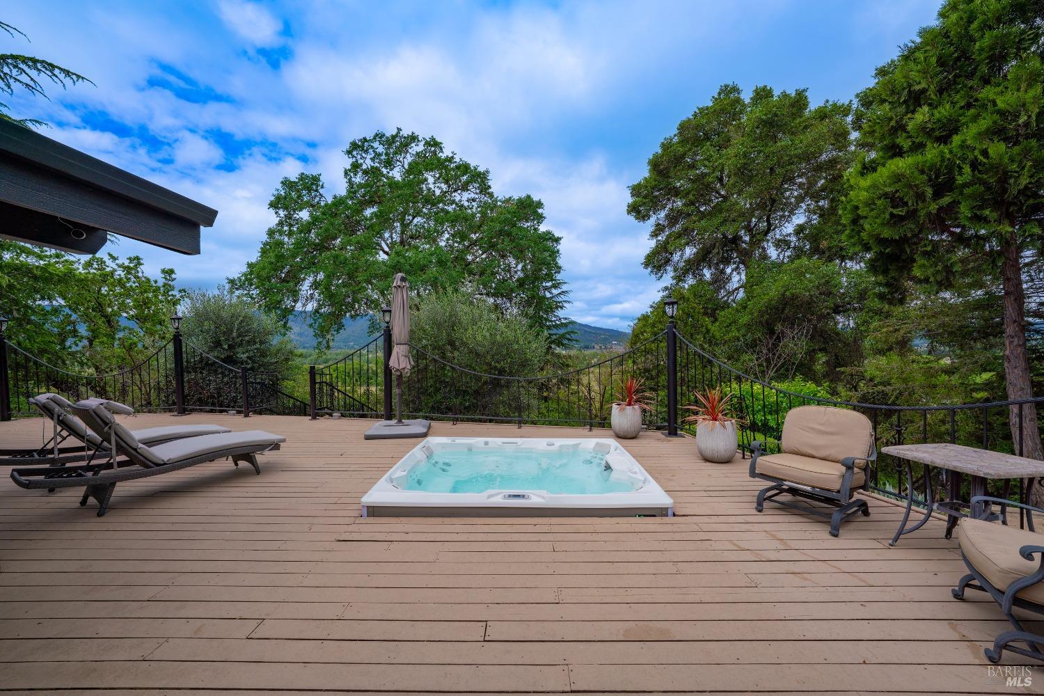 Detail Gallery Image 41 of 57 For 1340 Vista Verde Rd, Ukiah,  CA 95482 - 3 Beds | 2/1 Baths