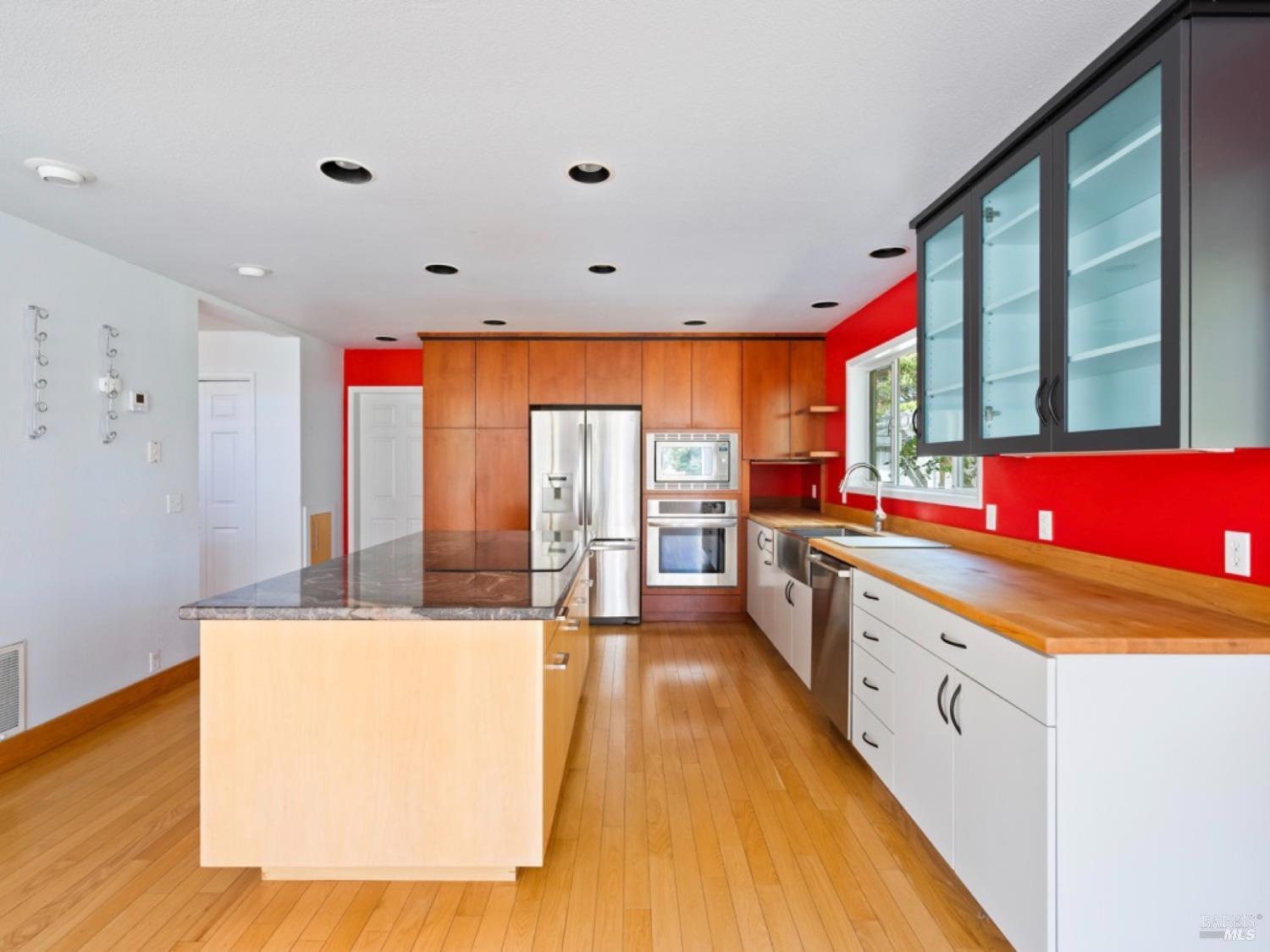 Detail Gallery Image 12 of 39 For 13350 Point Cabrillo Dr, Mendocino,  CA 95460 - 3 Beds | 2 Baths