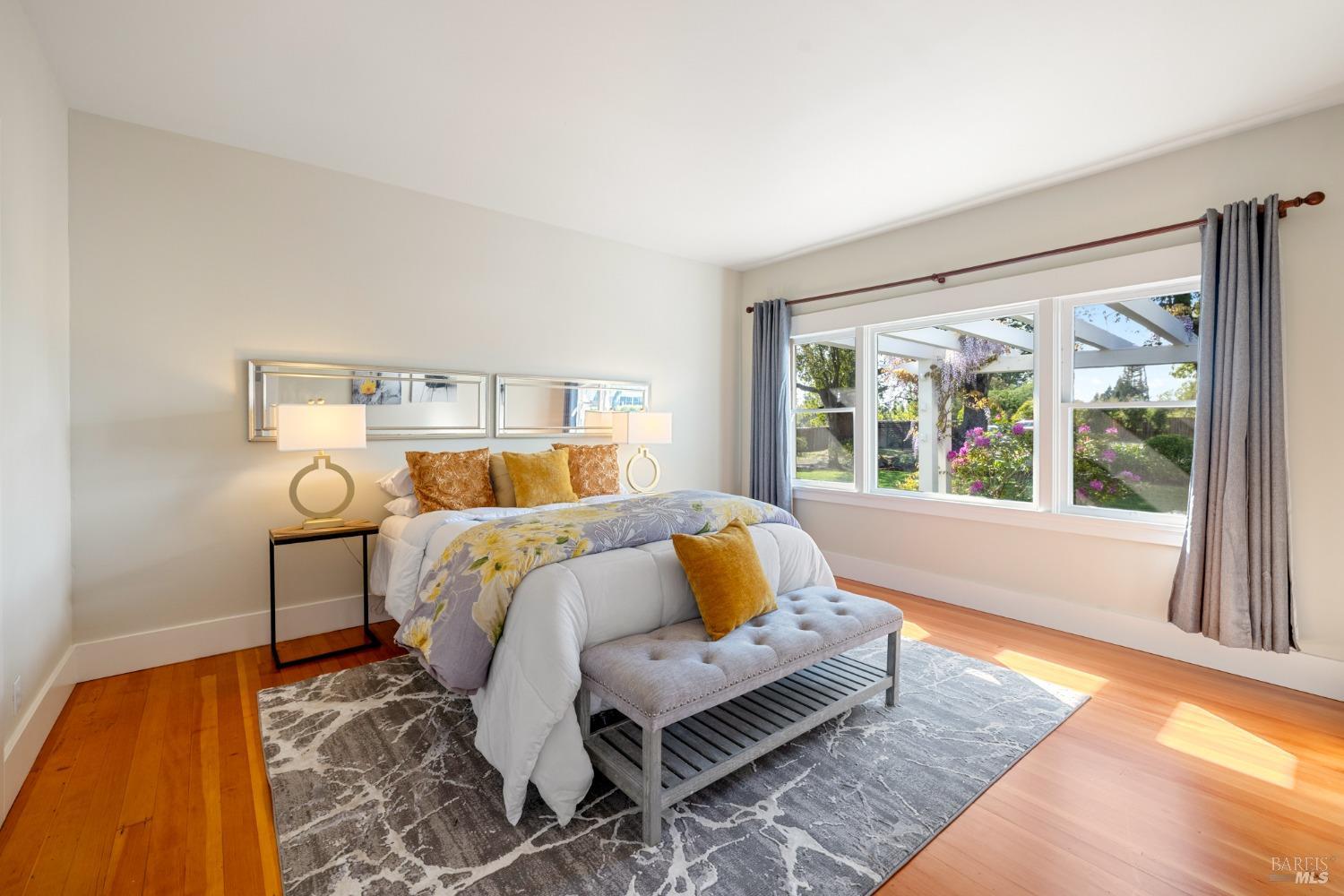 Detail Gallery Image 22 of 41 For 2855 Old Gravenstein Hwy, Sebastopol,  CA 95472 - 2 Beds | 1 Baths