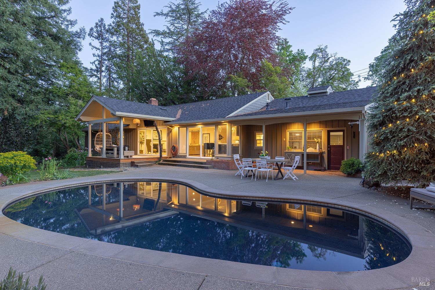 Detail Gallery Image 41 of 78 For 3180 Vichy Ave, Napa,  CA 94558 - 3 Beds | 3 Baths
