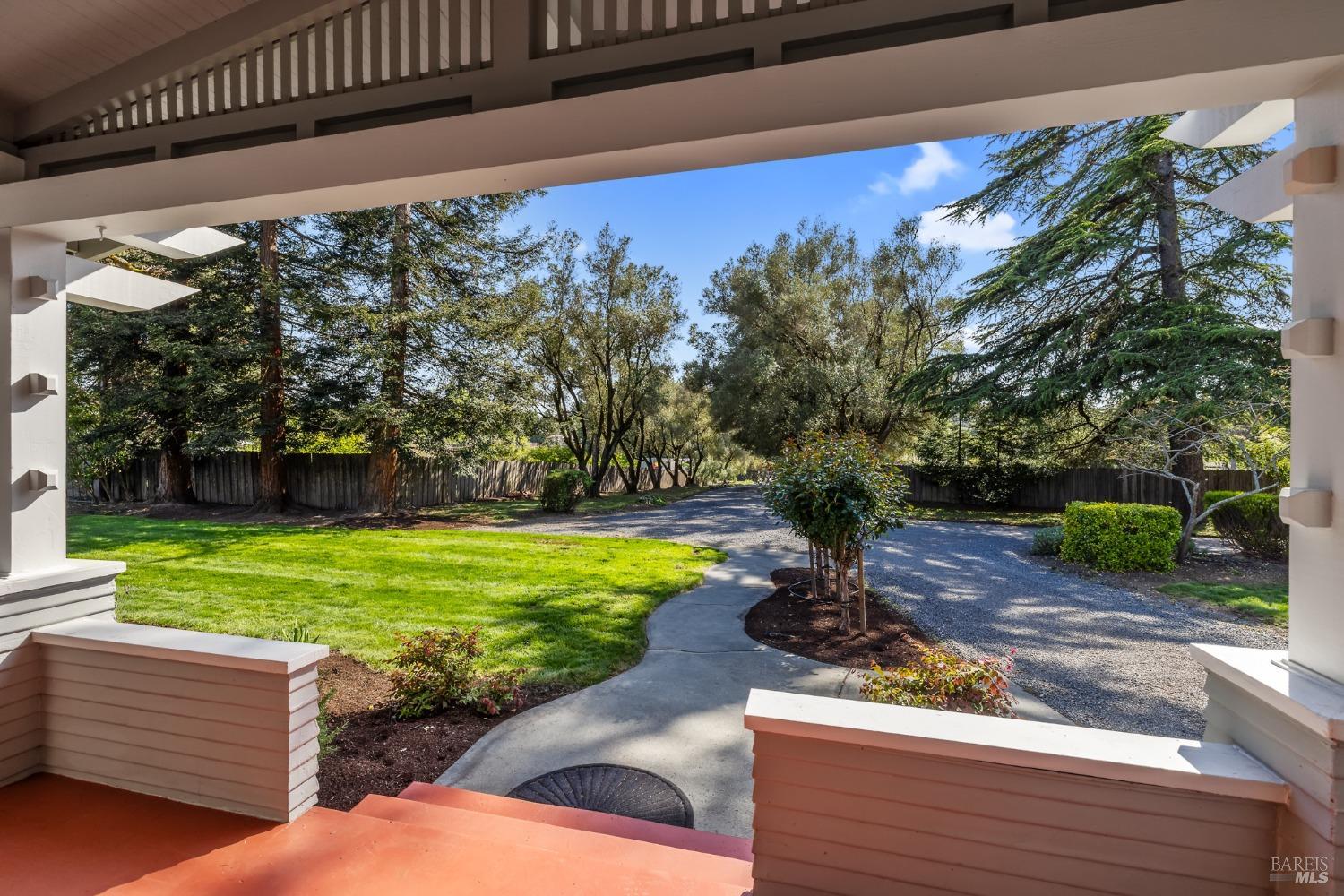 Detail Gallery Image 13 of 41 For 2855 Old Gravenstein Hwy, Sebastopol,  CA 95472 - 2 Beds | 1 Baths