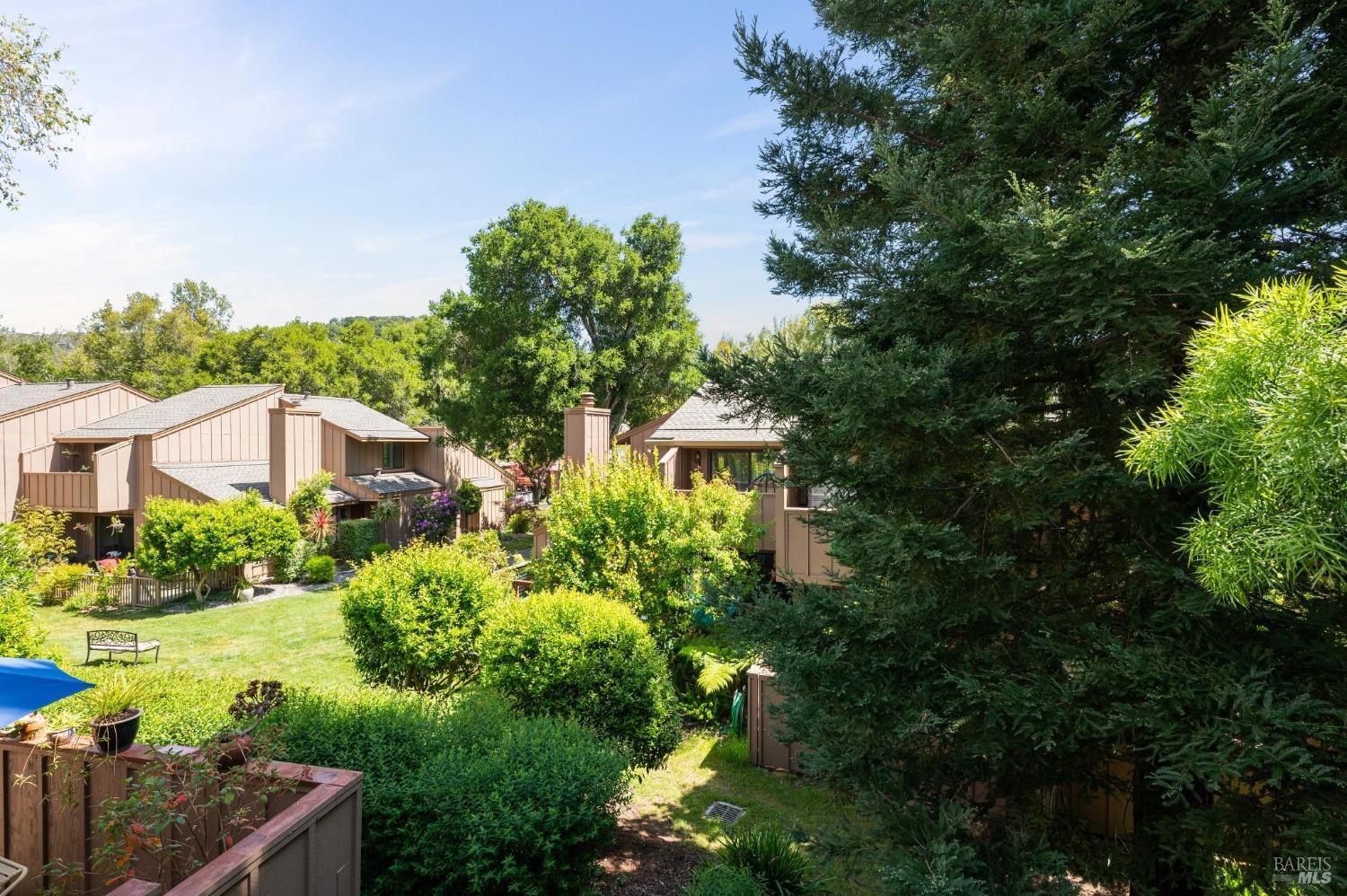 Detail Gallery Image 44 of 51 For 73 Flicker Dr, Novato,  CA 94949 - 3 Beds | 2/1 Baths