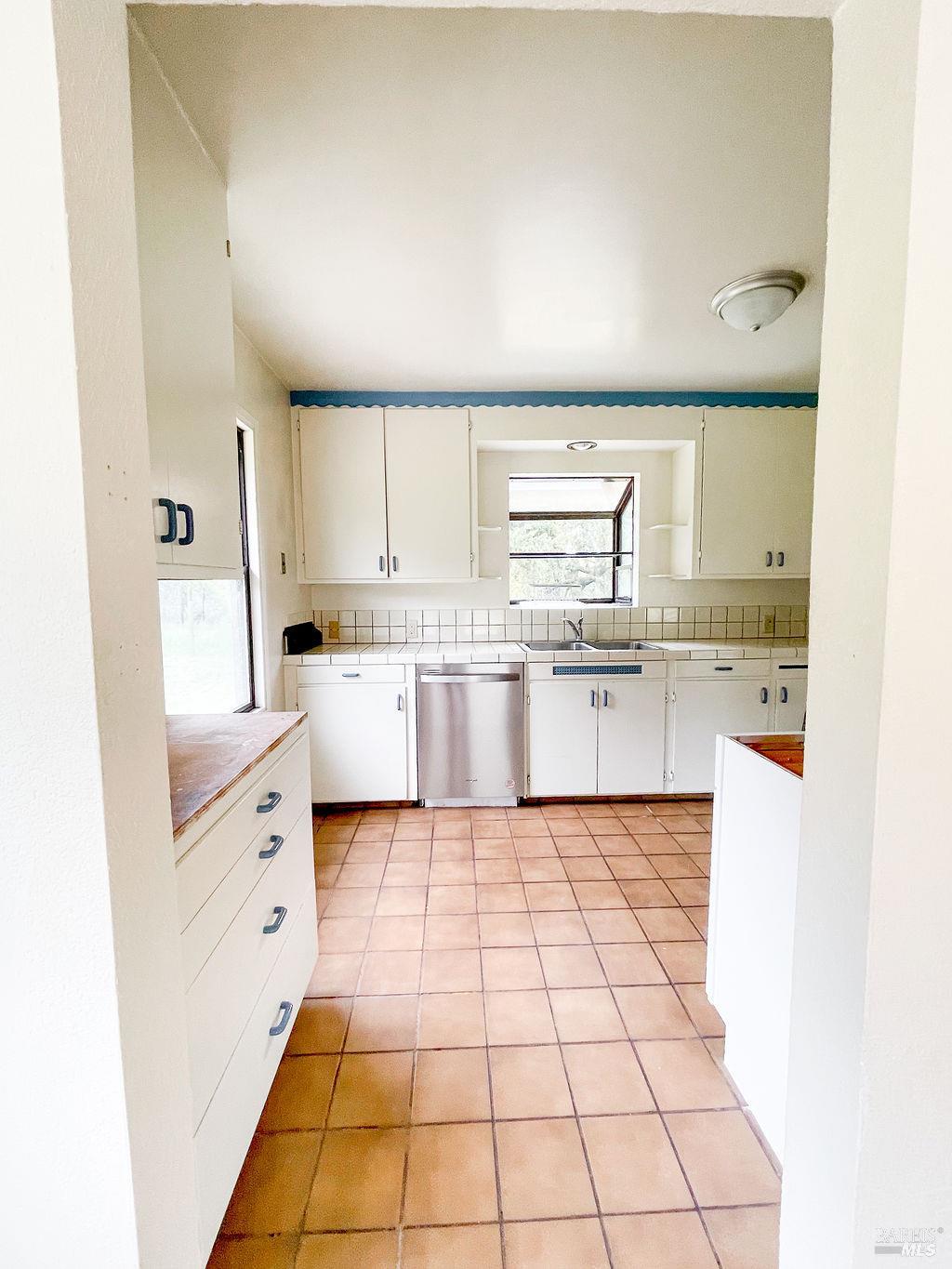 Detail Gallery Image 24 of 42 For 239 Live Oak Dr, Petaluma,  CA 94952 - 2 Beds | 1 Baths