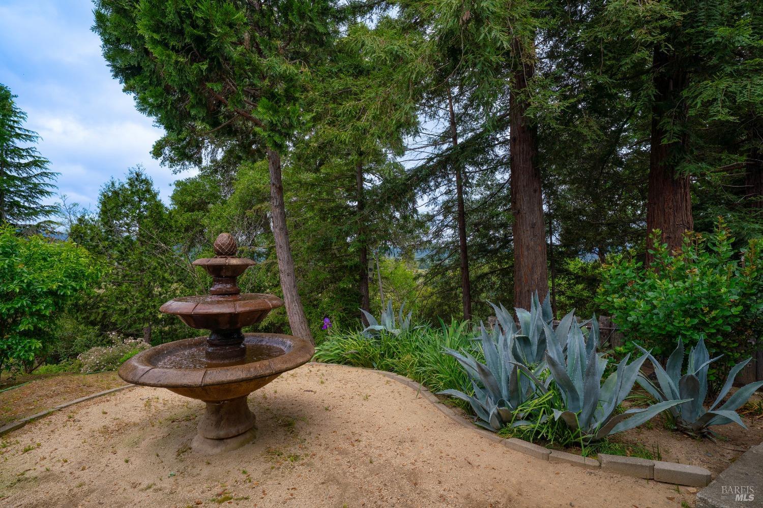Detail Gallery Image 44 of 57 For 1340 Vista Verde Rd, Ukiah,  CA 95482 - 3 Beds | 2/1 Baths