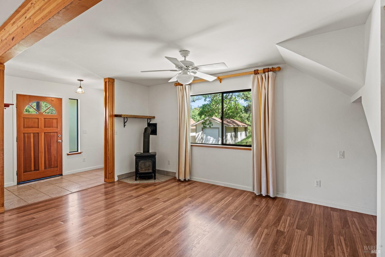 Detail Gallery Image 6 of 34 For 1875 Road B Rd, Redwood Valley,  CA 95470 - 3 Beds | 2 Baths