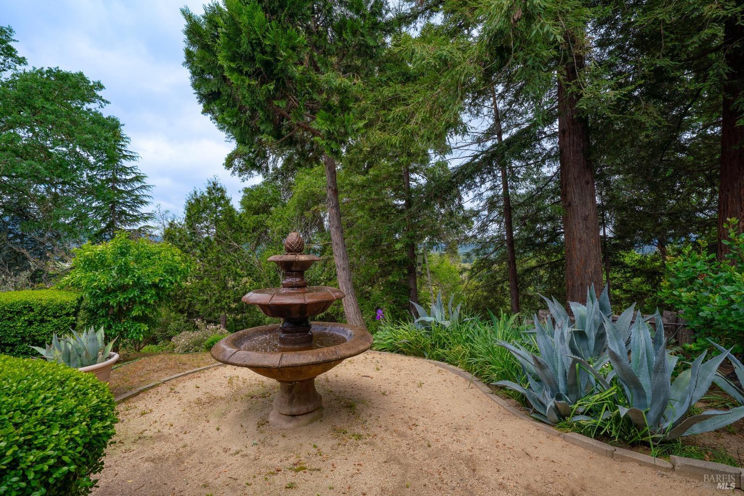 Detail Gallery Image 45 of 57 For 1340 Vista Verde Rd, Ukiah,  CA 95482 - 3 Beds | 2/1 Baths