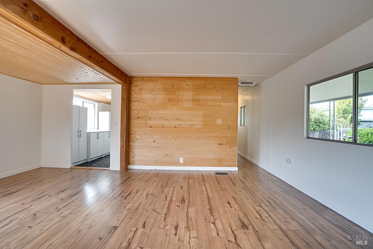 Detail Gallery Image 16 of 32 For 127 Coachman Ln 13, Santa Rosa,  CA 95404 - 2 Beds | 2 Baths