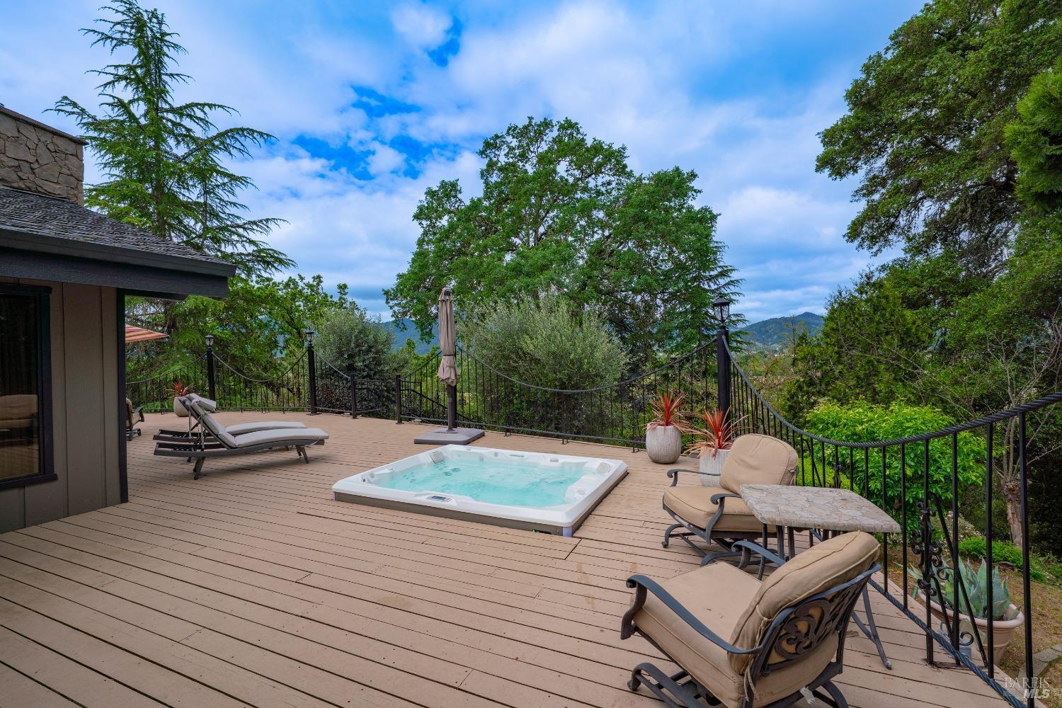 Detail Gallery Image 43 of 57 For 1340 Vista Verde Rd, Ukiah,  CA 95482 - 3 Beds | 2/1 Baths