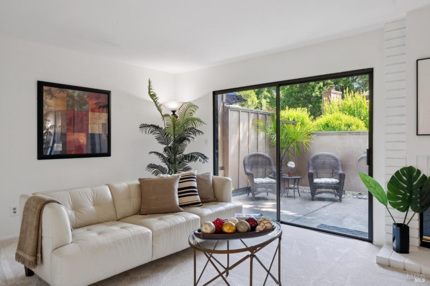 Detail Gallery Image 17 of 51 For 73 Flicker Dr, Novato,  CA 94949 - 3 Beds | 2/1 Baths