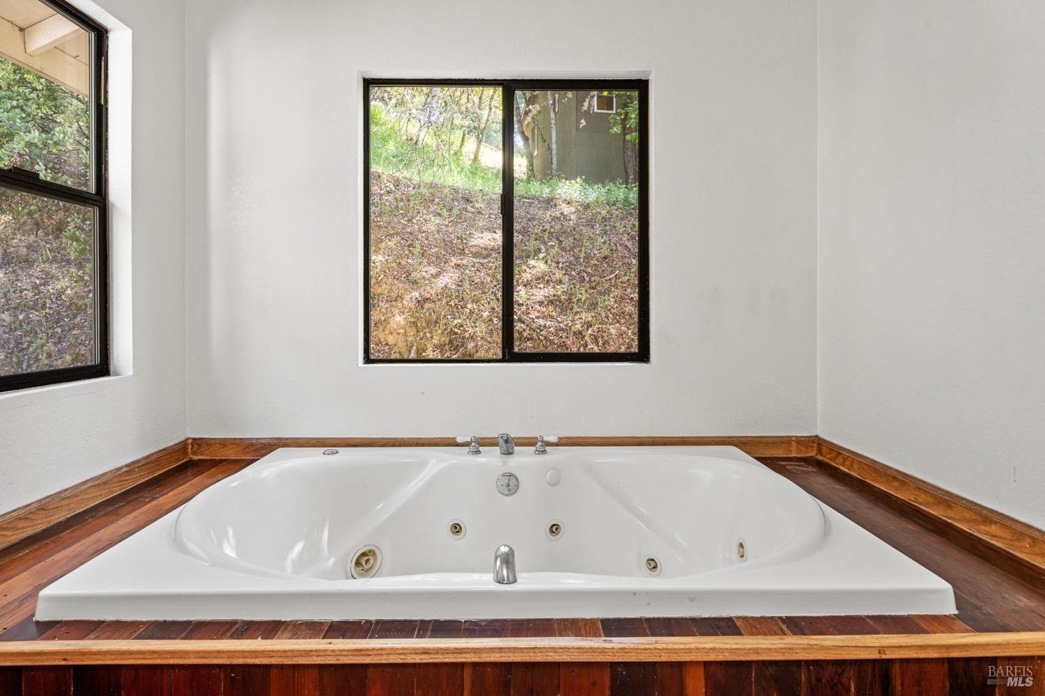 Detail Gallery Image 19 of 34 For 1875 Road B Rd, Redwood Valley,  CA 95470 - 3 Beds | 2 Baths