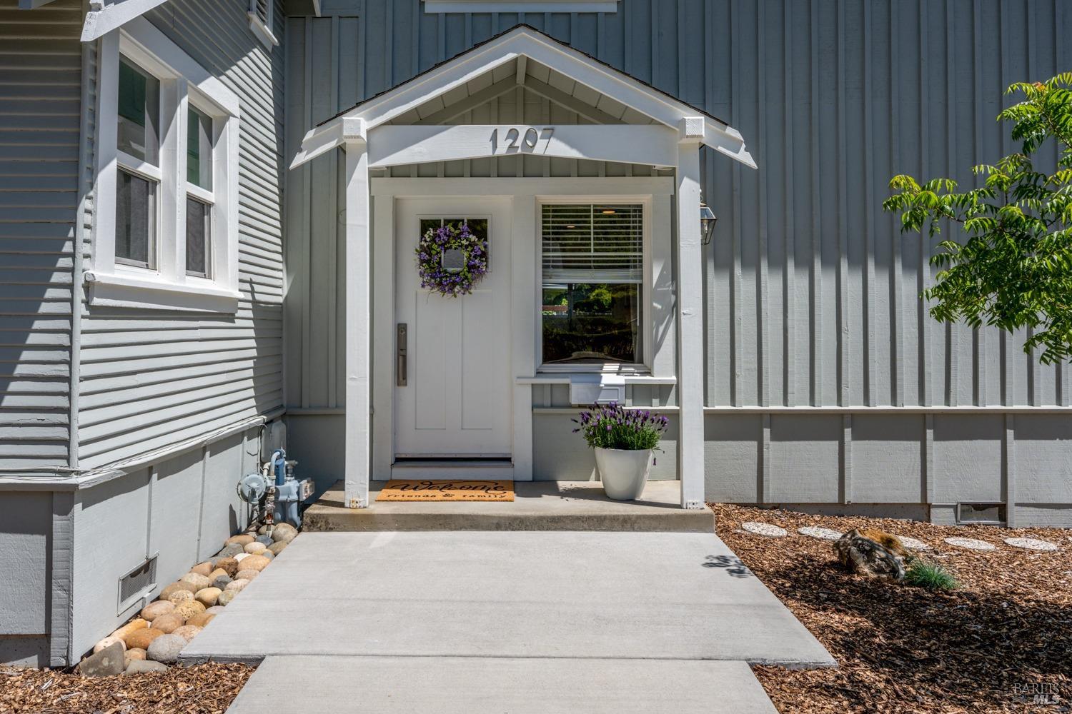 Detail Gallery Image 2 of 43 For 1207 W Clay St, Ukiah,  CA 95482 - 3 Beds | 2 Baths