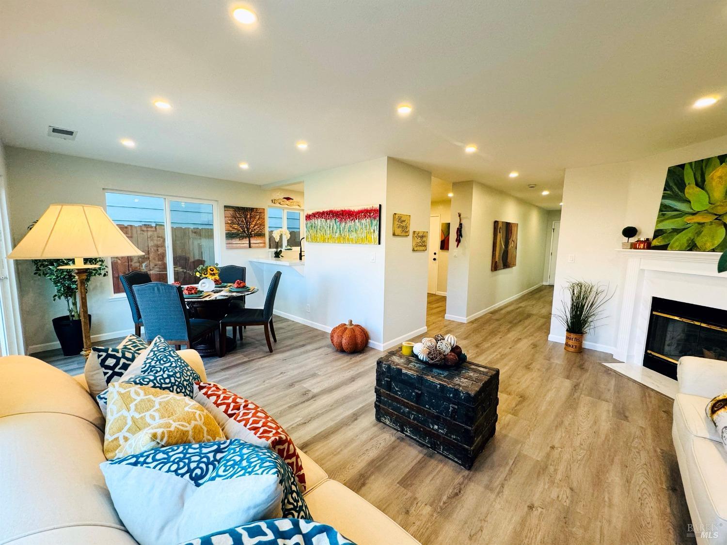 Detail Gallery Image 19 of 48 For 19 4th St, Richmond,  CA 94801 - 3 Beds | 2/1 Baths