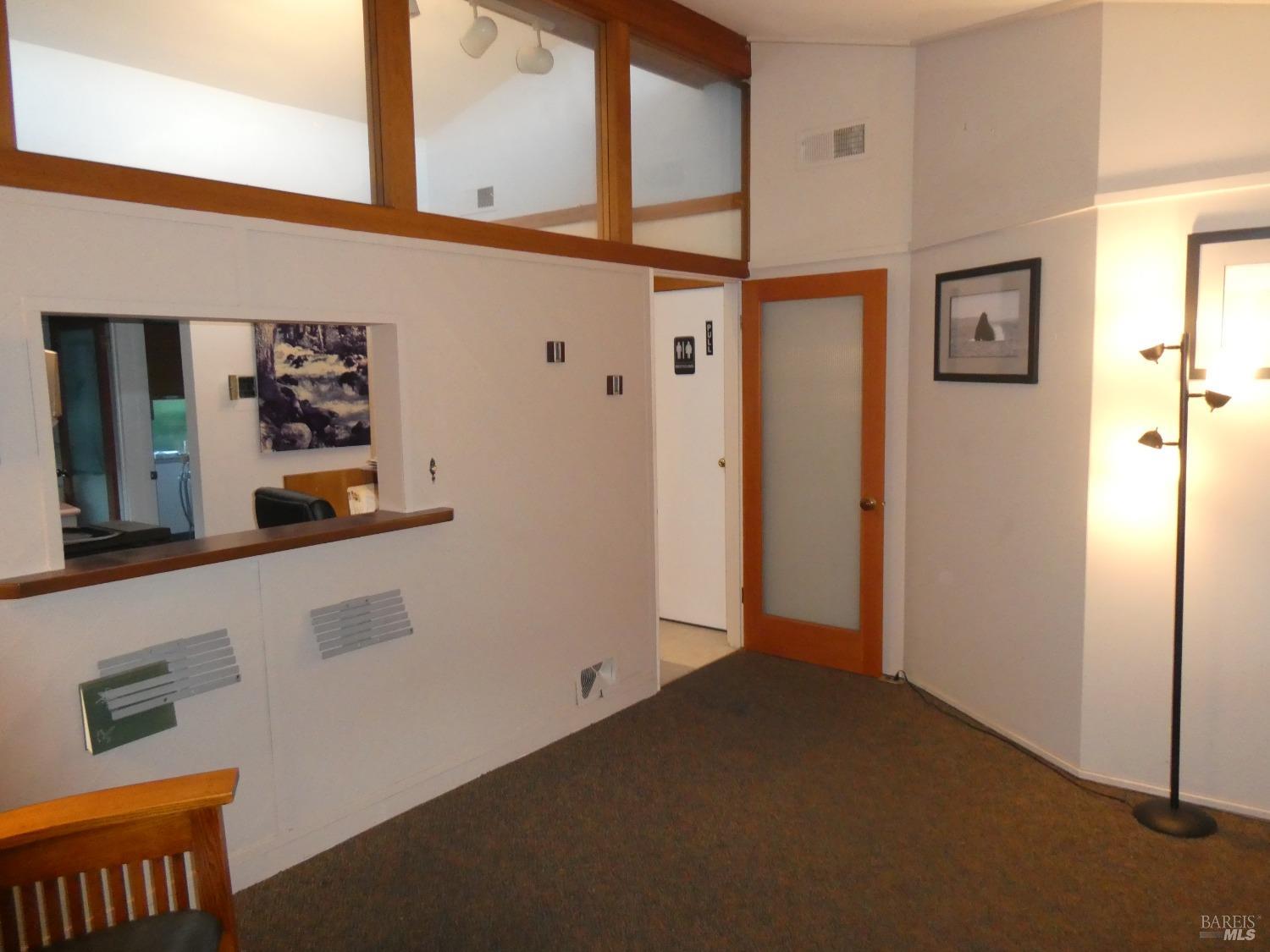 Detail Gallery Image 2 of 14 For 295 Miller Ave, Mill Valley,  CA 94941 - – Beds | – Baths