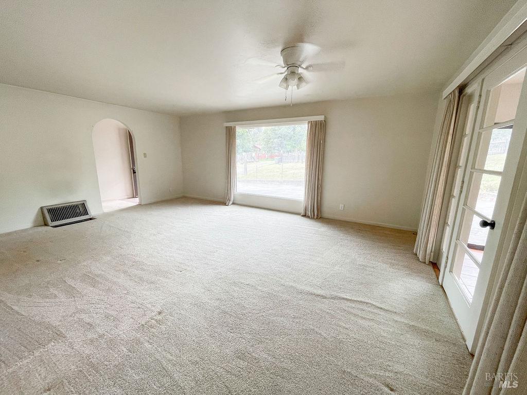 Detail Gallery Image 12 of 42 For 239 Live Oak Dr, Petaluma,  CA 94952 - 2 Beds | 1 Baths