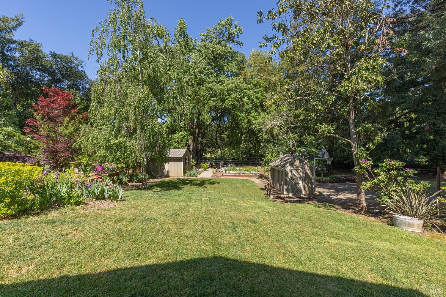 Detail Gallery Image 32 of 78 For 3180 Vichy Ave, Napa,  CA 94558 - 3 Beds | 3 Baths