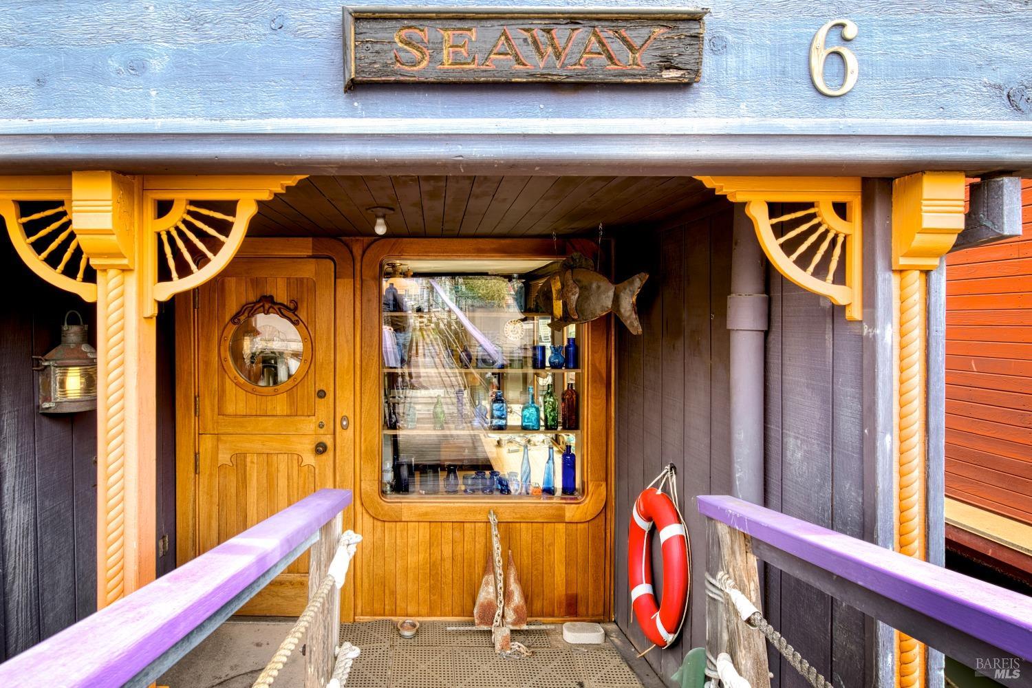 Detail Gallery Image 6 of 30 For 6 Yellow Ferry Dock Unkn, Sausalito,  CA 94965 - 2 Beds | 2 Baths