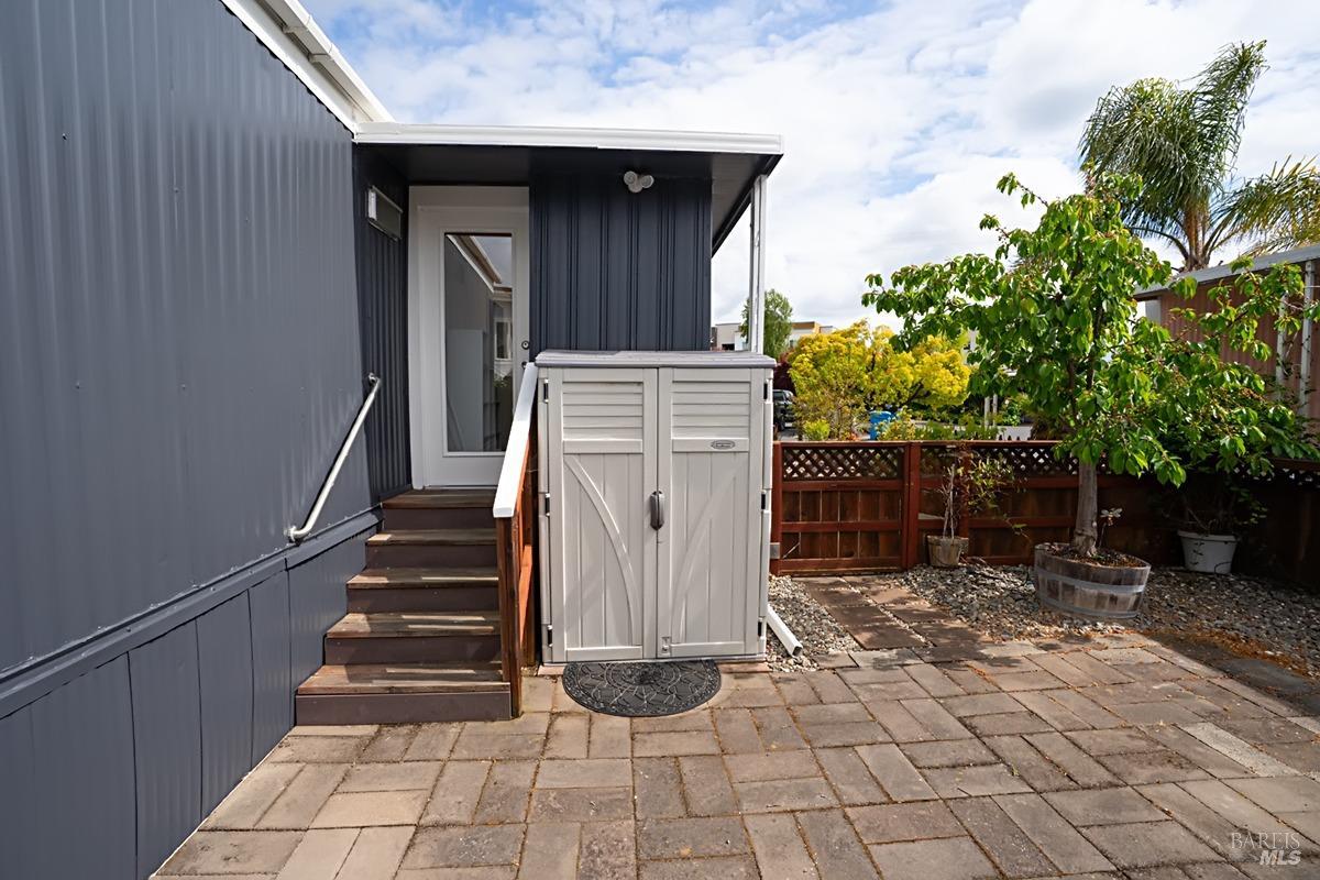 Detail Gallery Image 8 of 32 For 127 Coachman Ln 13, Santa Rosa,  CA 95404 - 2 Beds | 2 Baths