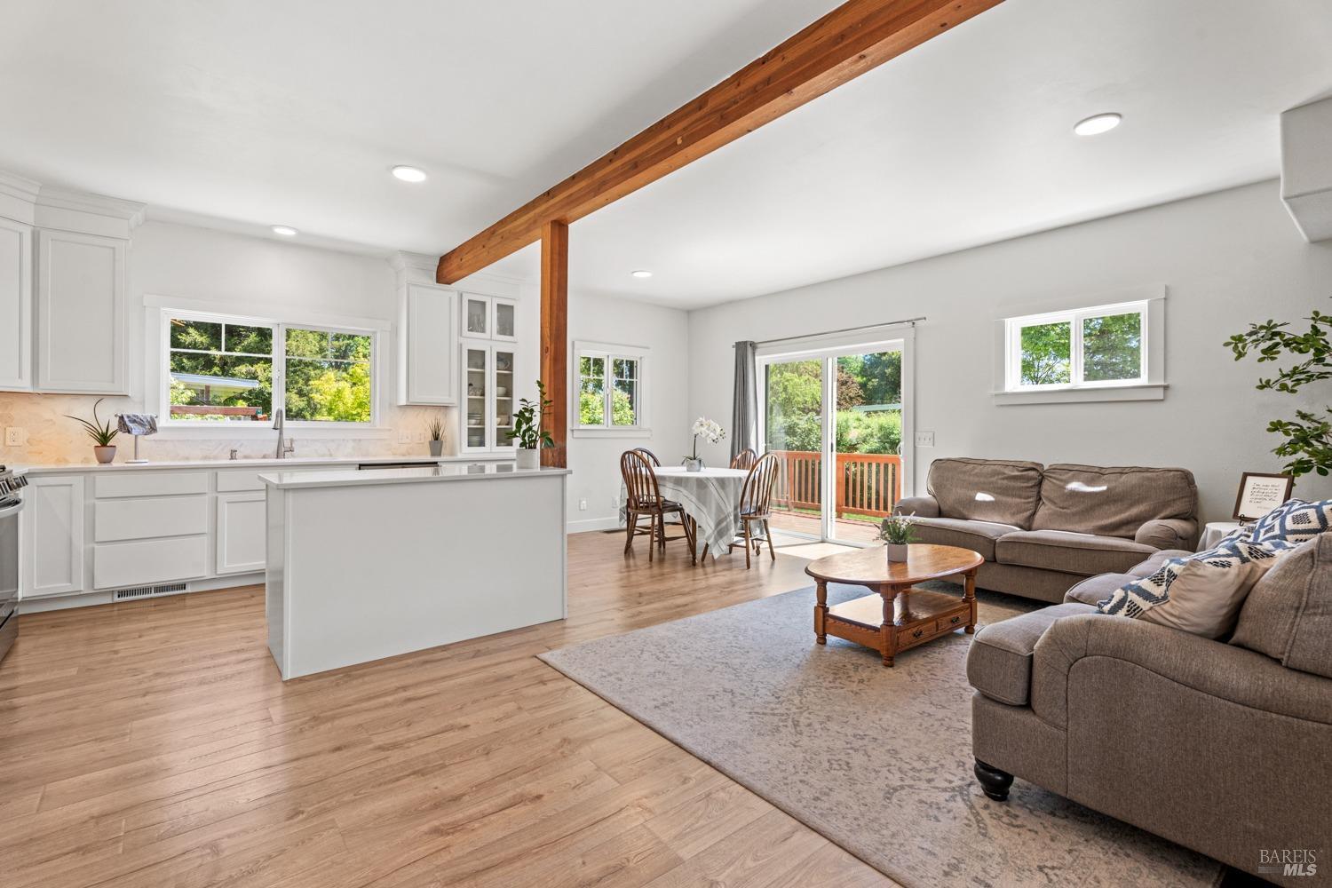 Detail Gallery Image 10 of 43 For 1207 W Clay St, Ukiah,  CA 95482 - 3 Beds | 2 Baths