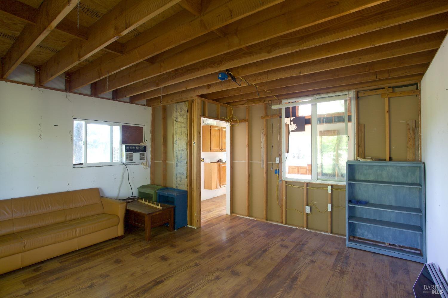 Detail Gallery Image 9 of 12 For 53310 N Highway 101 Hwy, Laytonville,  CA 95454 - – Beds | – Baths