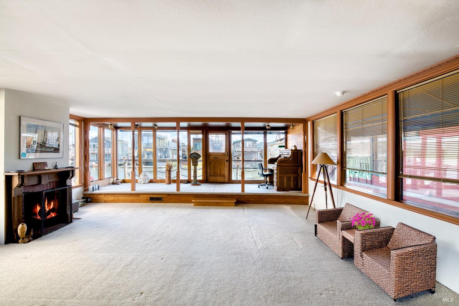 Detail Gallery Image 8 of 30 For 6 Yellow Ferry Dock Unkn, Sausalito,  CA 94965 - 2 Beds | 2 Baths