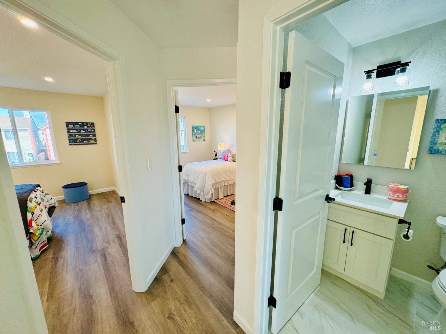 Detail Gallery Image 34 of 48 For 19 4th St, Richmond,  CA 94801 - 3 Beds | 2/1 Baths