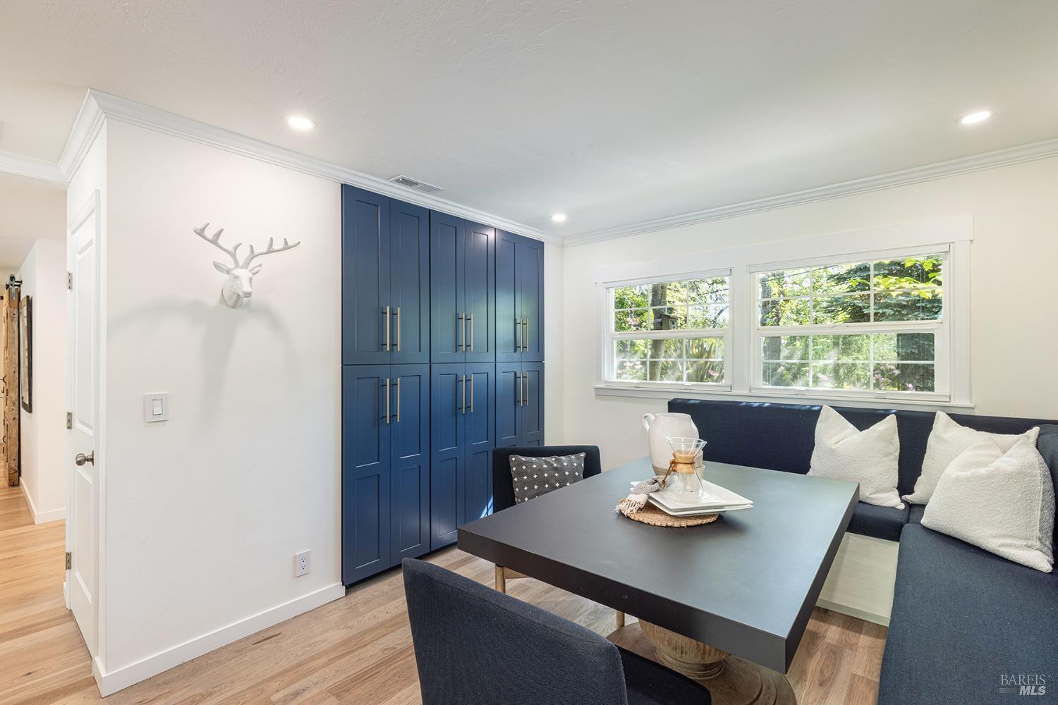 Detail Gallery Image 25 of 78 For 3180 Vichy Ave, Napa,  CA 94558 - 3 Beds | 3 Baths