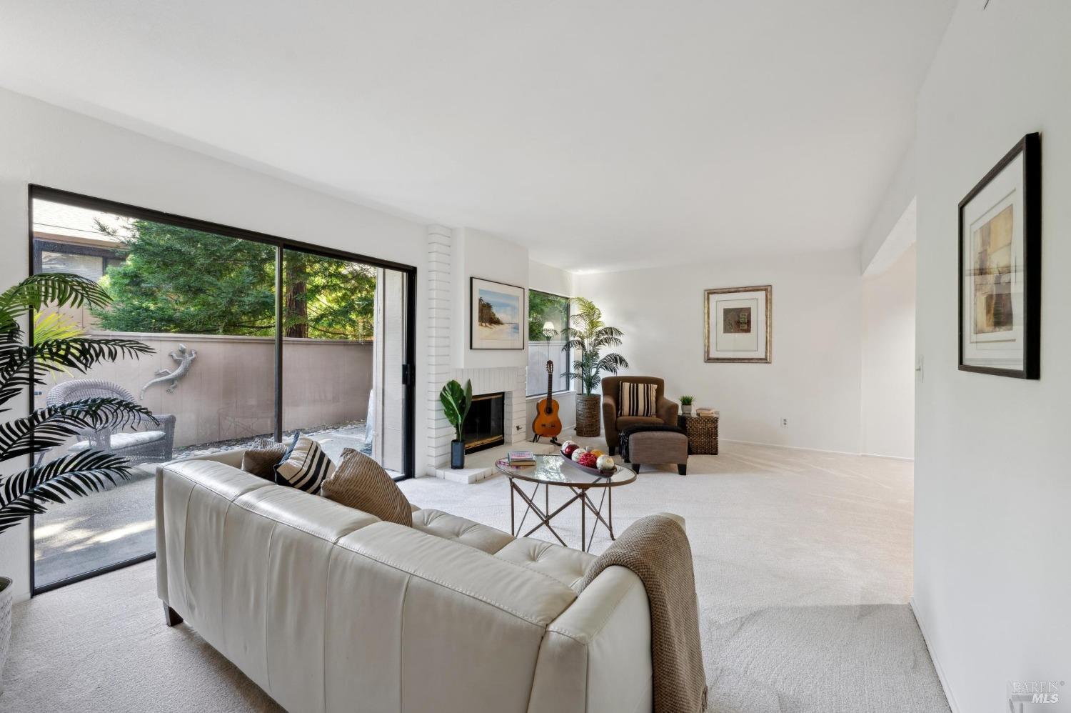 Detail Gallery Image 16 of 51 For 73 Flicker Dr, Novato,  CA 94949 - 3 Beds | 2/1 Baths