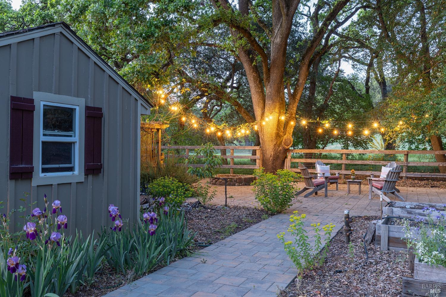 Detail Gallery Image 37 of 78 For 3180 Vichy Ave, Napa,  CA 94558 - 3 Beds | 3 Baths