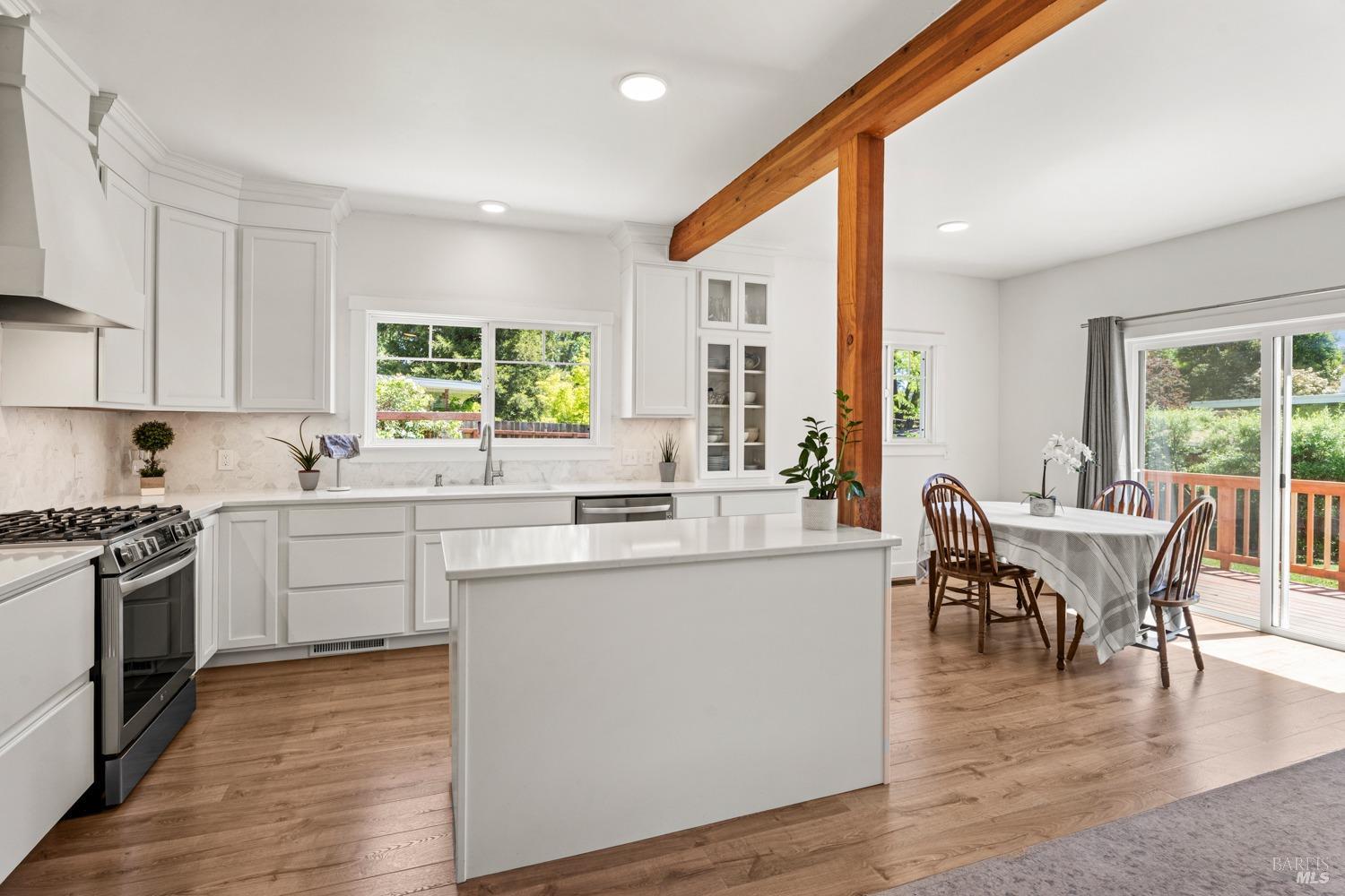 Detail Gallery Image 3 of 43 For 1207 W Clay St, Ukiah,  CA 95482 - 3 Beds | 2 Baths