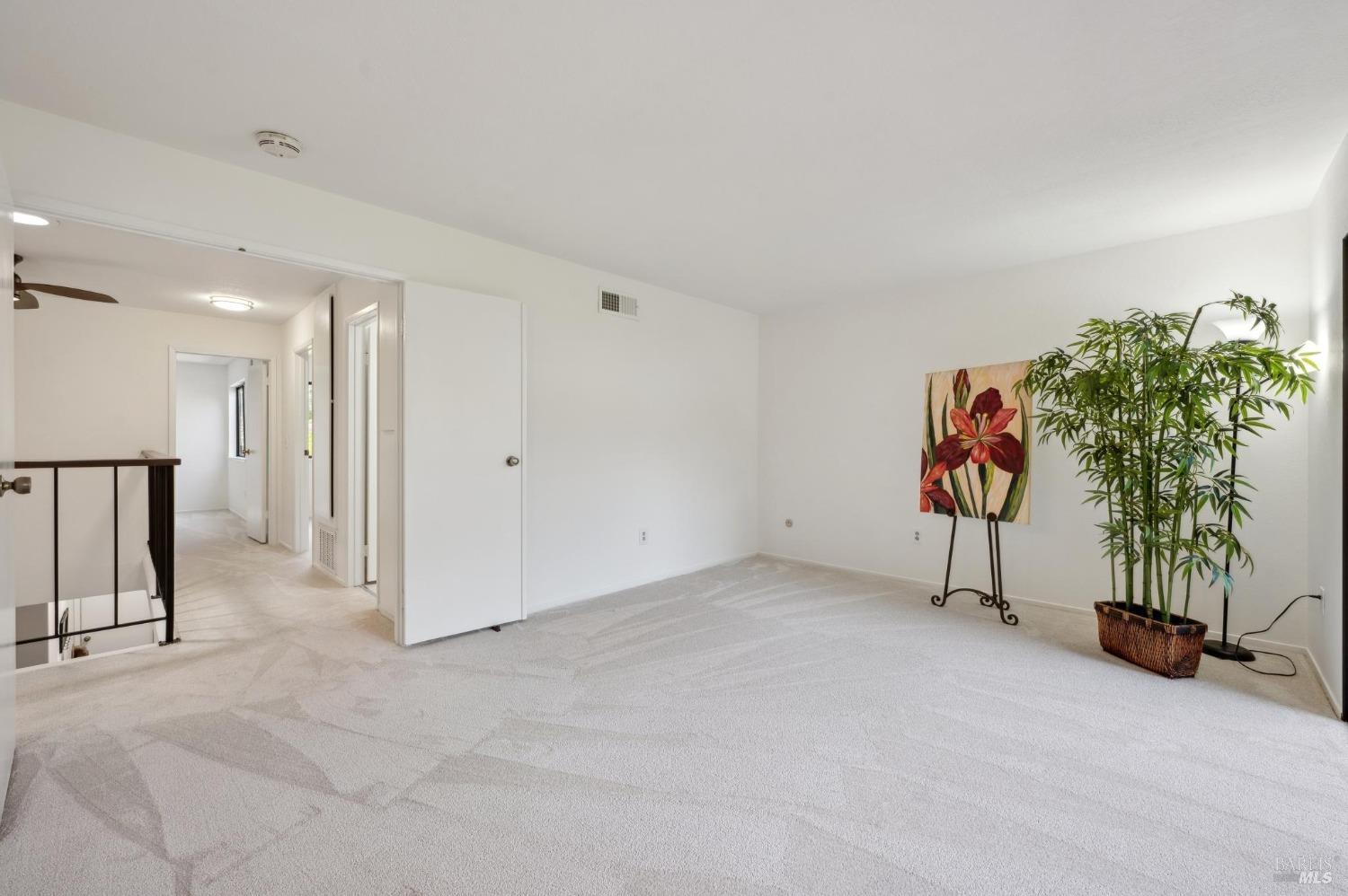 Detail Gallery Image 30 of 51 For 73 Flicker Dr, Novato,  CA 94949 - 3 Beds | 2/1 Baths