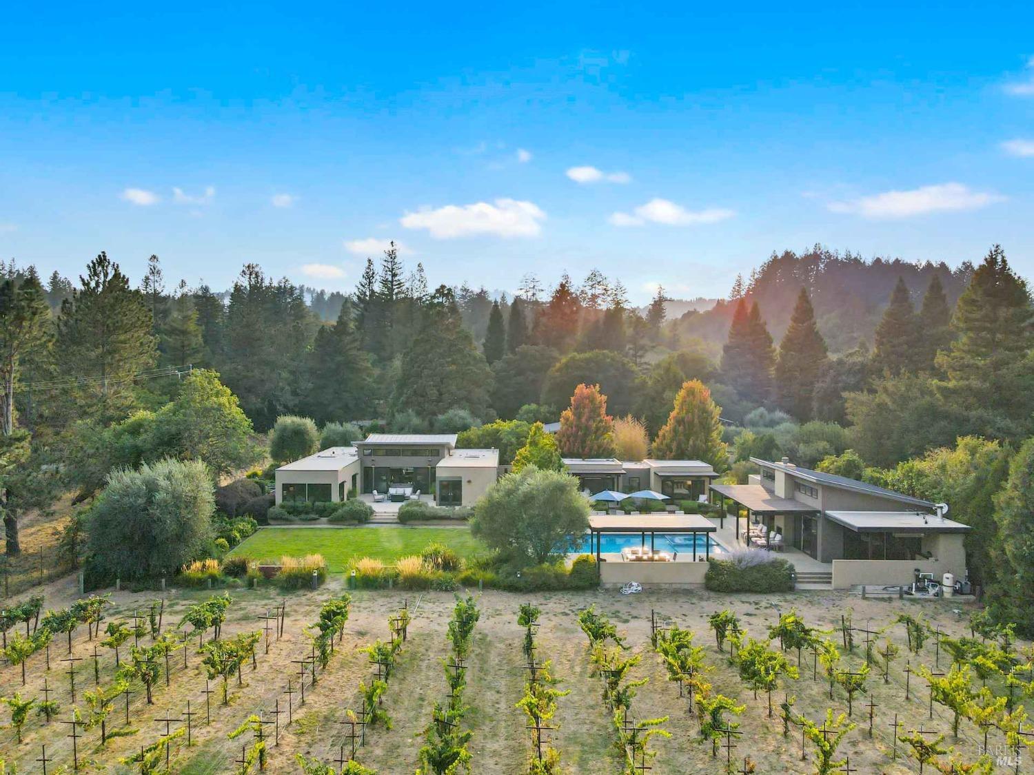 Detail Gallery Image 34 of 35 For 2252 W Dry Creek Rd, Healdsburg,  CA 95448 - 5 Beds | 5 Baths